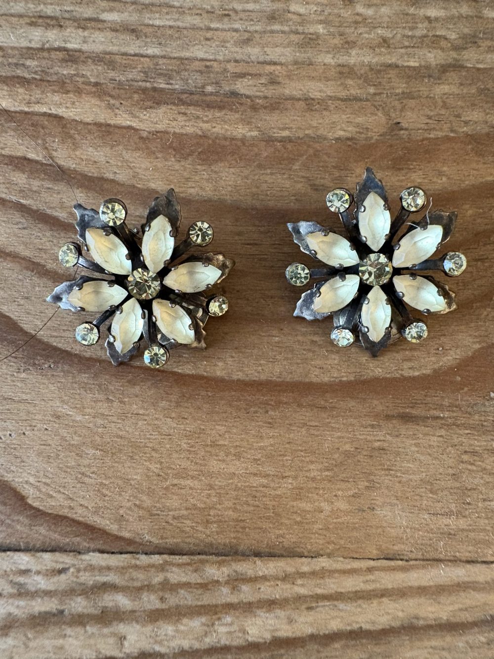 Boucles d'oreilles Clip Vintage fleurs strass